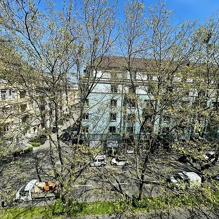 Apartment 2-zimmer-wohnung Im Zentrum Bei Enge In Seenahe Zurich